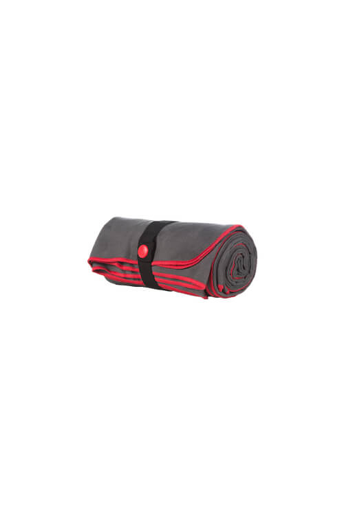 red paddle microfiber baddoek opgerold